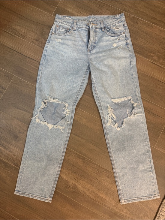 American Eagle Outfitters Denim - American Eagle Outfitters Light Wash Distressed Ankle Jeans